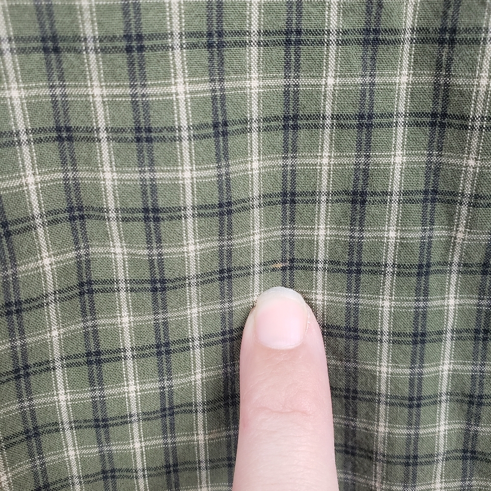 Old Navy Mens Green Button Down Shirt Long Sleeve Size XL 100% Cotton Small Spot - Picture 3 of 10
